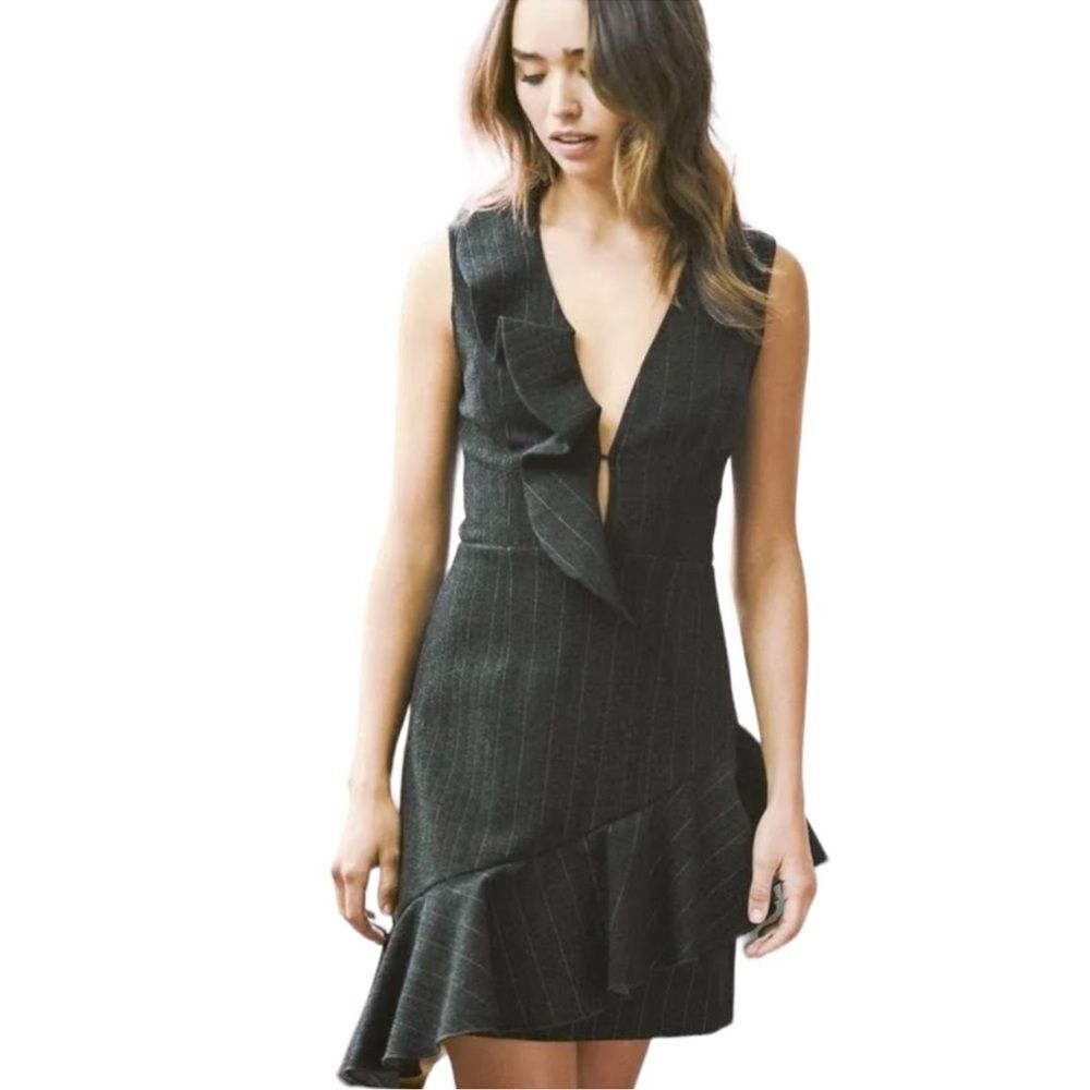 Saylor Charcoal Pinstripe Ruffle Sleeveless
Bettie Dress Size Small